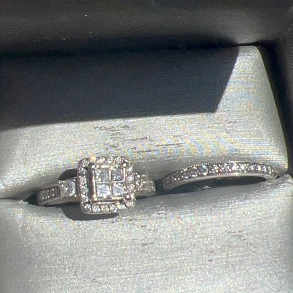 1 Ct bridal set - Picture 2 of 5